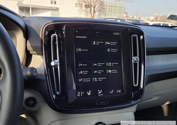 Volvo XC 40 cena 157777 przebieg: 68000, rok produkcji 2020 z Bielsk Podlaski małe 379